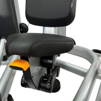 Life-Fitness-Insignia-Chest-Press-04