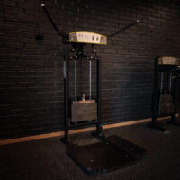 326-gymleco-standing-pec-fly-03