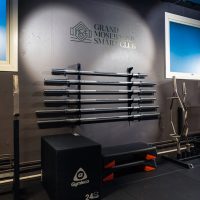 446-gymleco-wall-mounted-barbell-rack-02