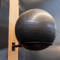 465-gymleco-wall-mounted-rack-for-gymballs-01