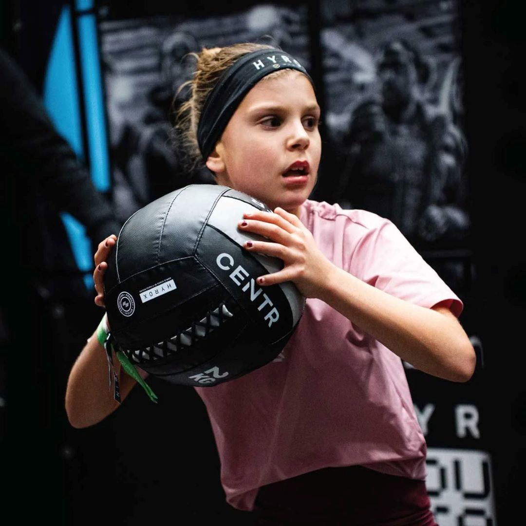 hyrox-wall-ball-2kg-08